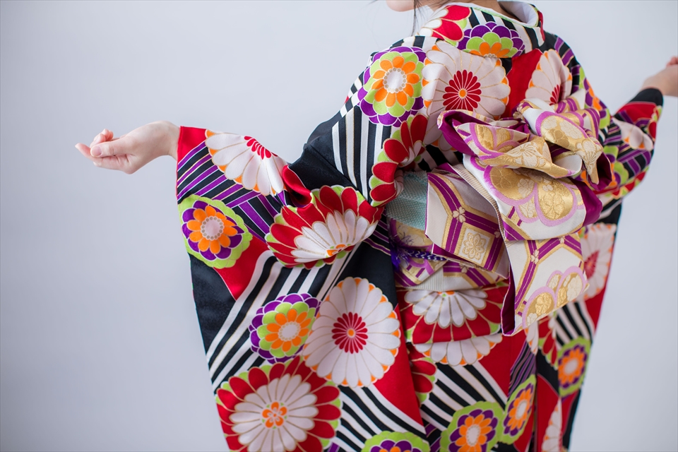 ドレス 着物 写真撮り 結婚式 ブライダル 成人式 卒業式